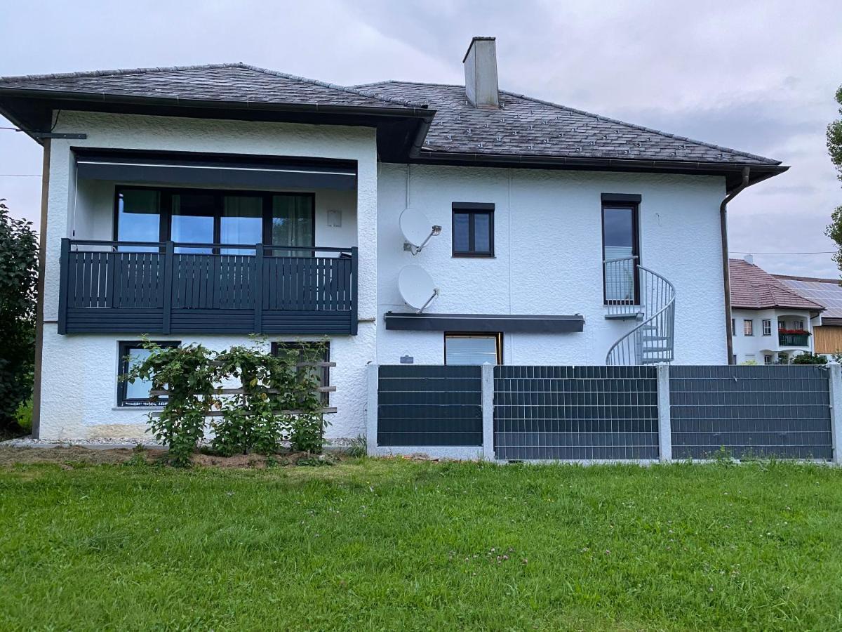 Wohnhaus City Sued Herzogsdorf Екстер'єр фото