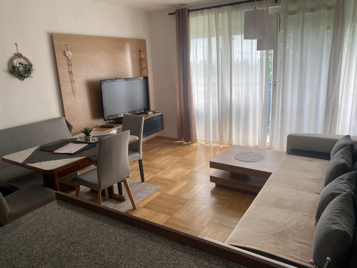 Wohnhaus City Sued Herzogsdorf Екстер'єр фото