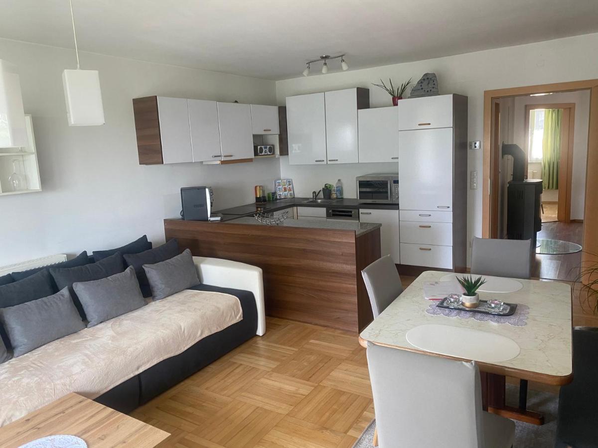 Wohnhaus City Sued Herzogsdorf Екстер'єр фото